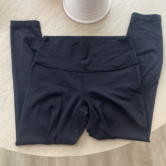 Lululemon athletica Wunder Under tight 25” Nulux fabric - Picture 3 of 4